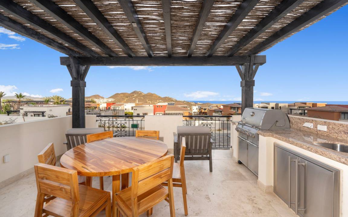 Photo of Patio Balcony in Sunset Beach