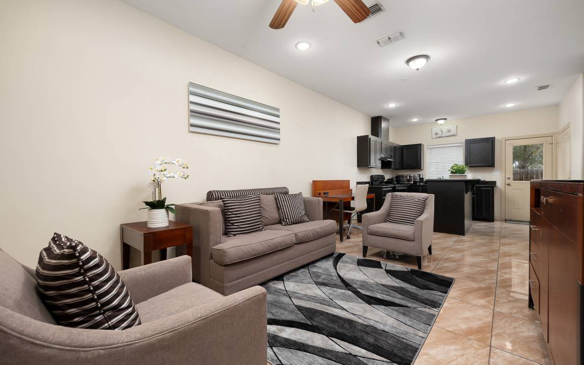 Photo of Livingroom in Pharr
