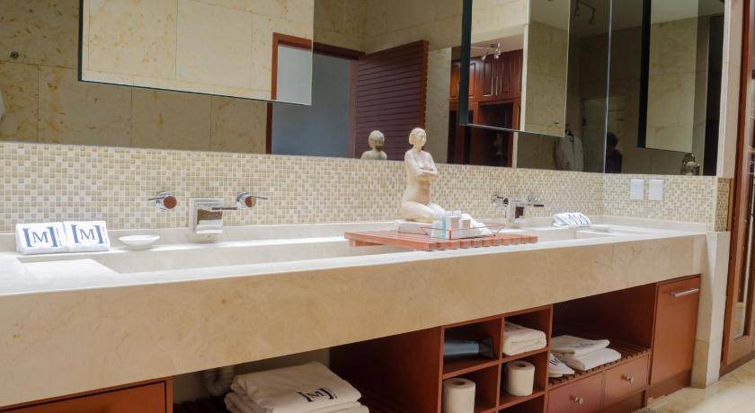Photo of Bathroom in Vista Bella