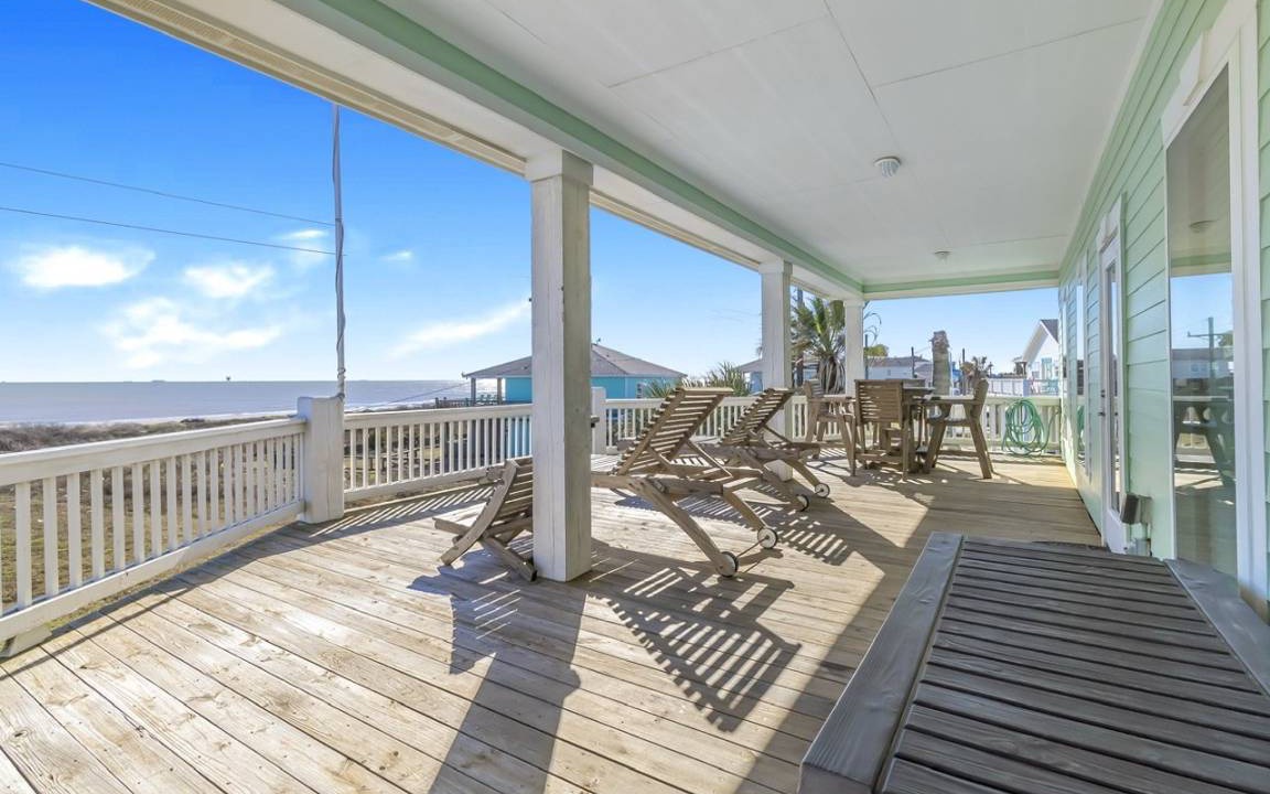 Photo of Patio Balcony in Crystal Beach