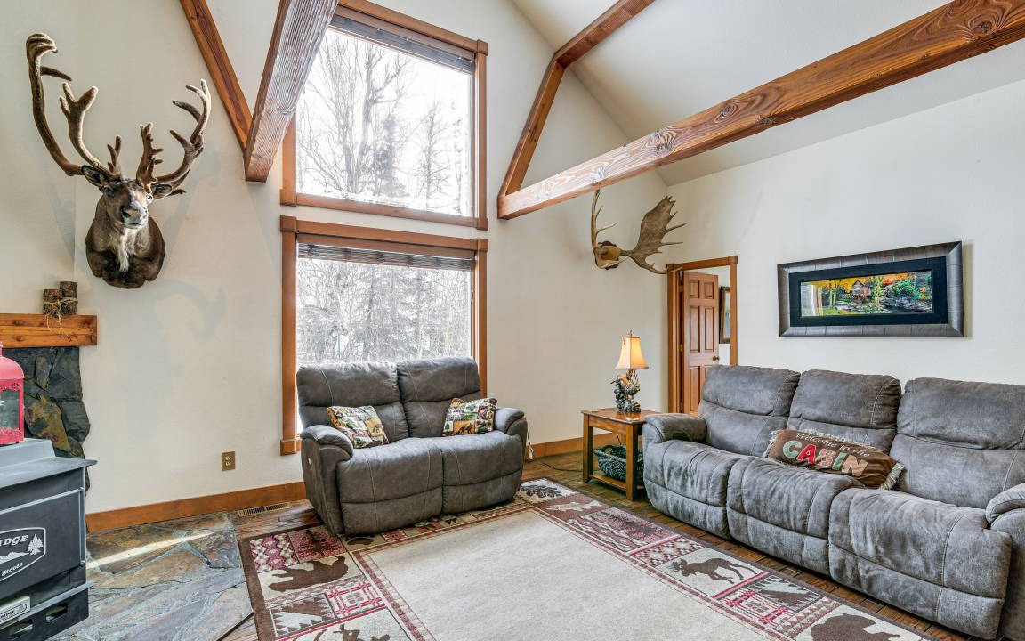 Photo of Livingroom in Wasilla