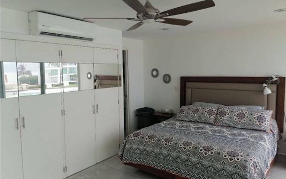 Photo of Bedroom in Flamingos