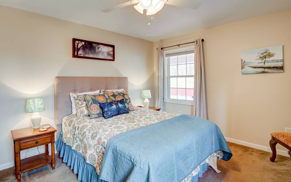 Photo of Bedroom in Eagle Mountain