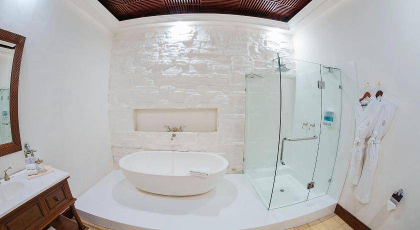 Photo of Bathroom in Jala