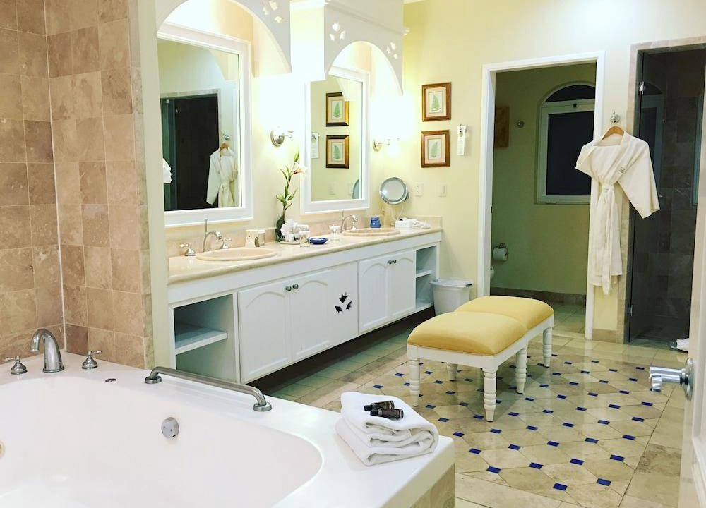 Photo of Bathroom in Cerritos