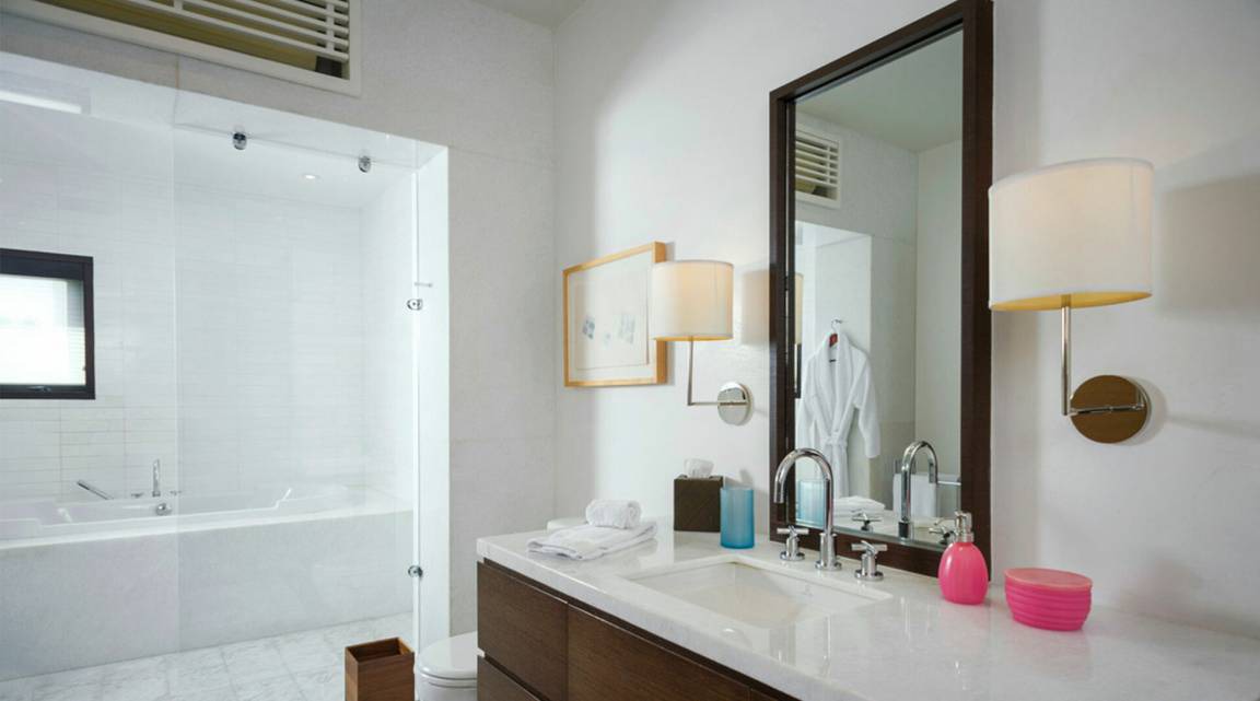 Photo of Bathroom in Buzzards