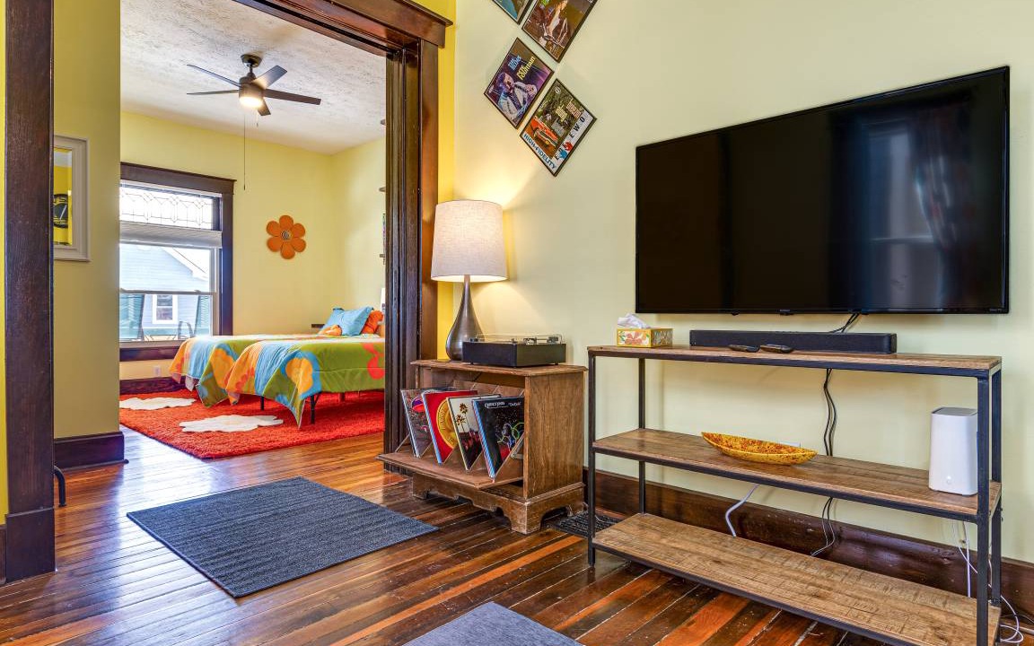 Photo of Livingroom in Fountain Square