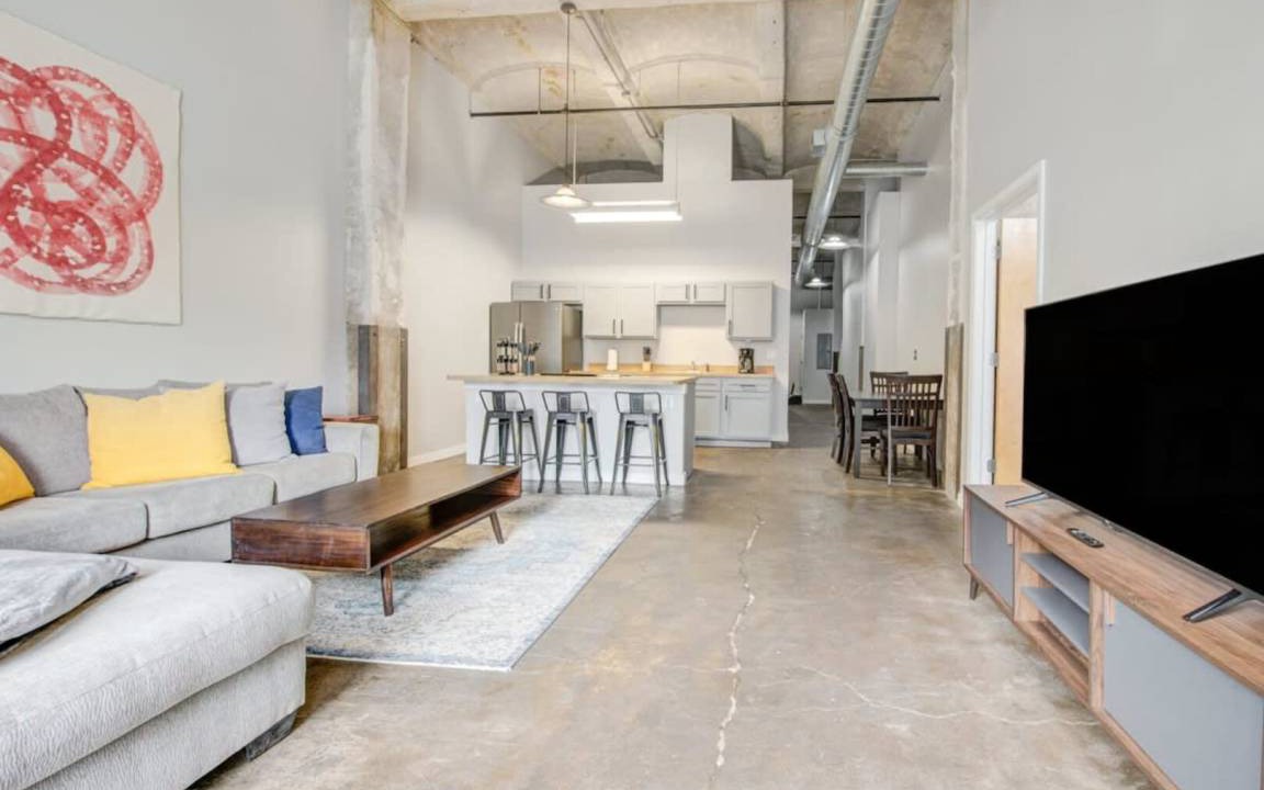 Photo of Livingroom in Crossroads Arts District