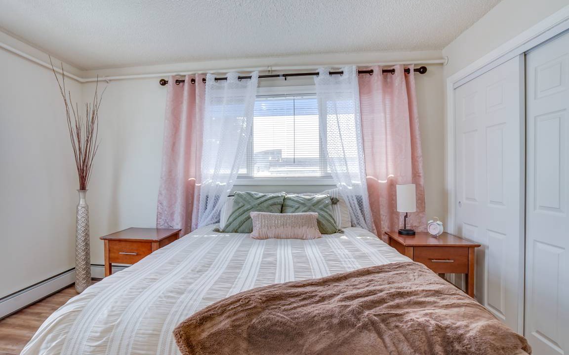 Photo of Bedroom in Midtown Anchorage