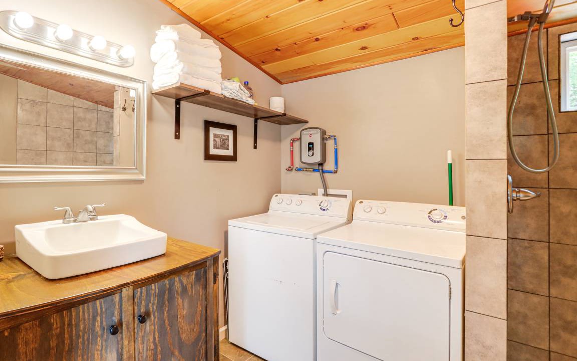 Photo of Bathroom in Blairsville