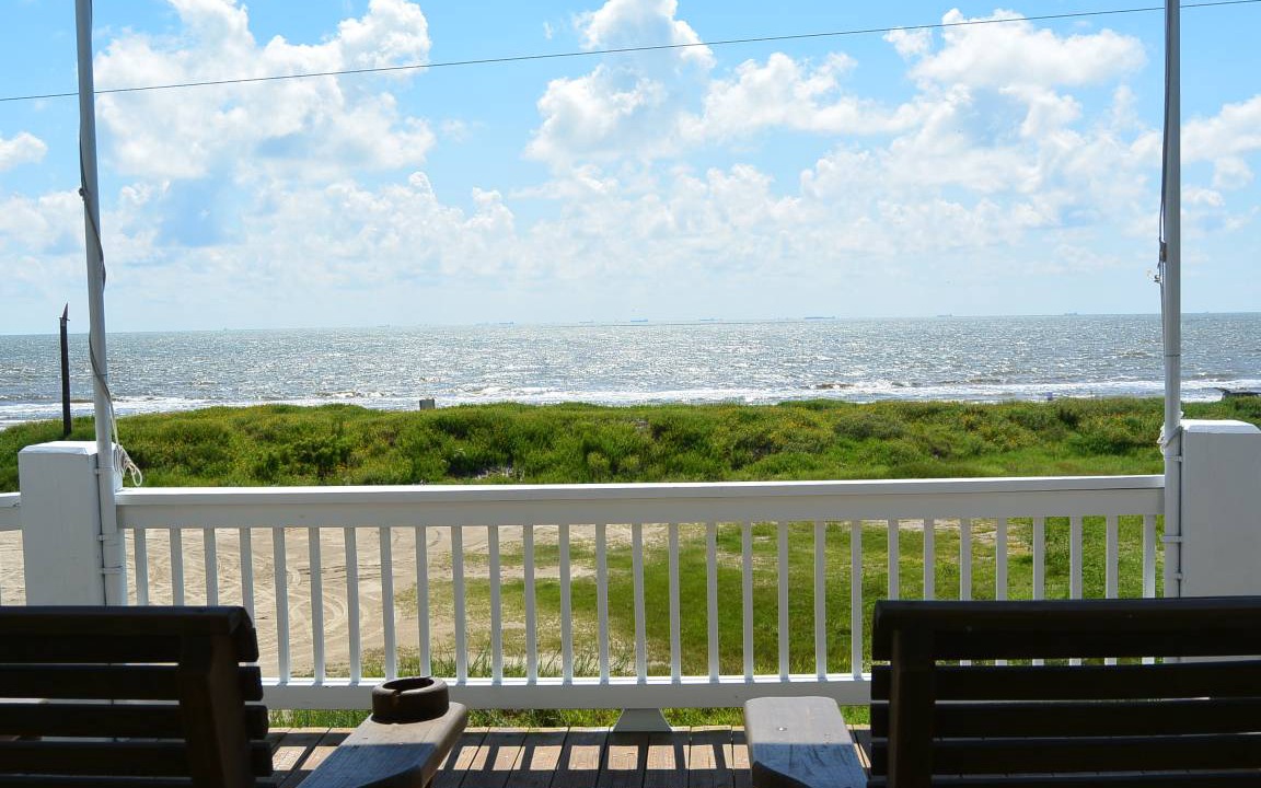 Photo of Patio Balcony in Crystal Beach