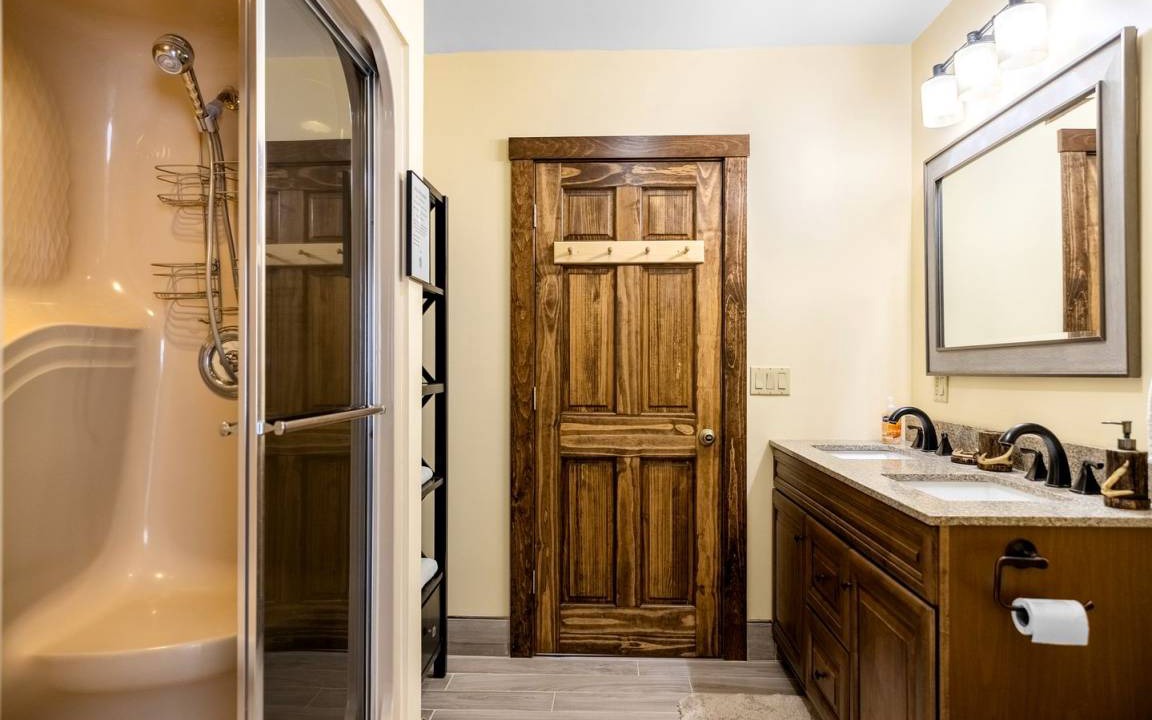 Photo of Bathroom in Beaver Cove