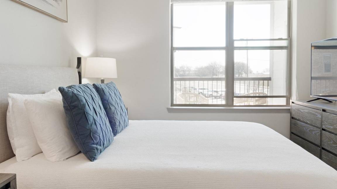 Photo of Bedroom in Haltom City