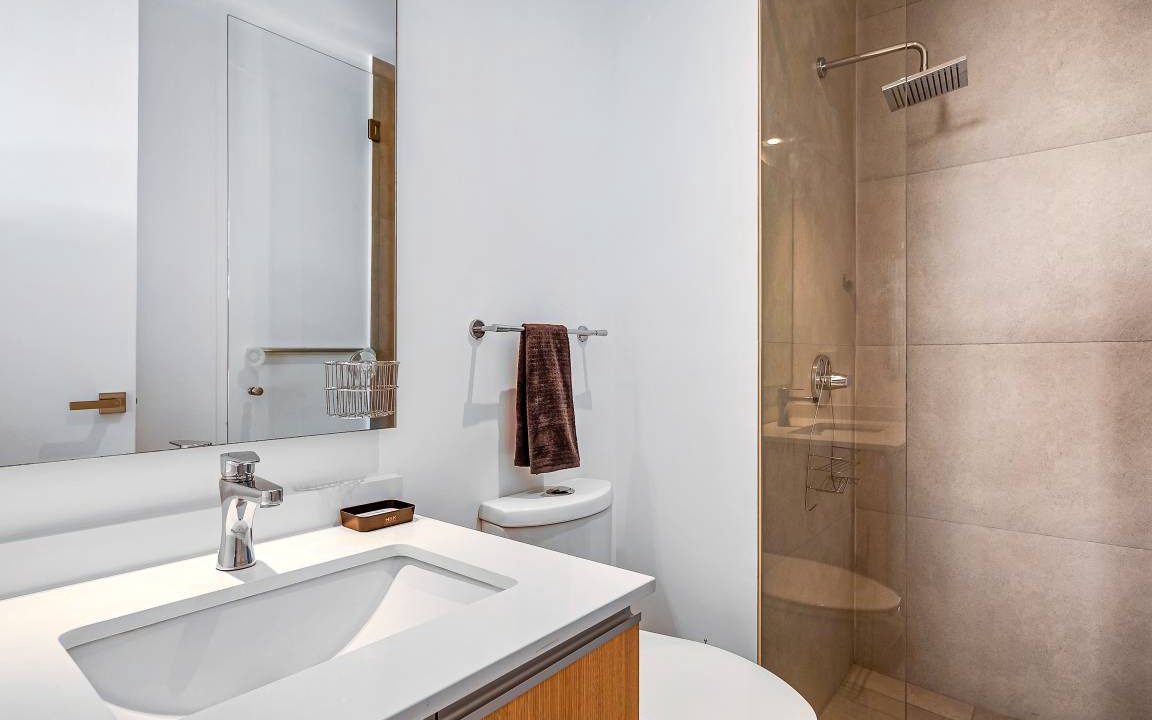 Photo of Bathroom in Flamingos