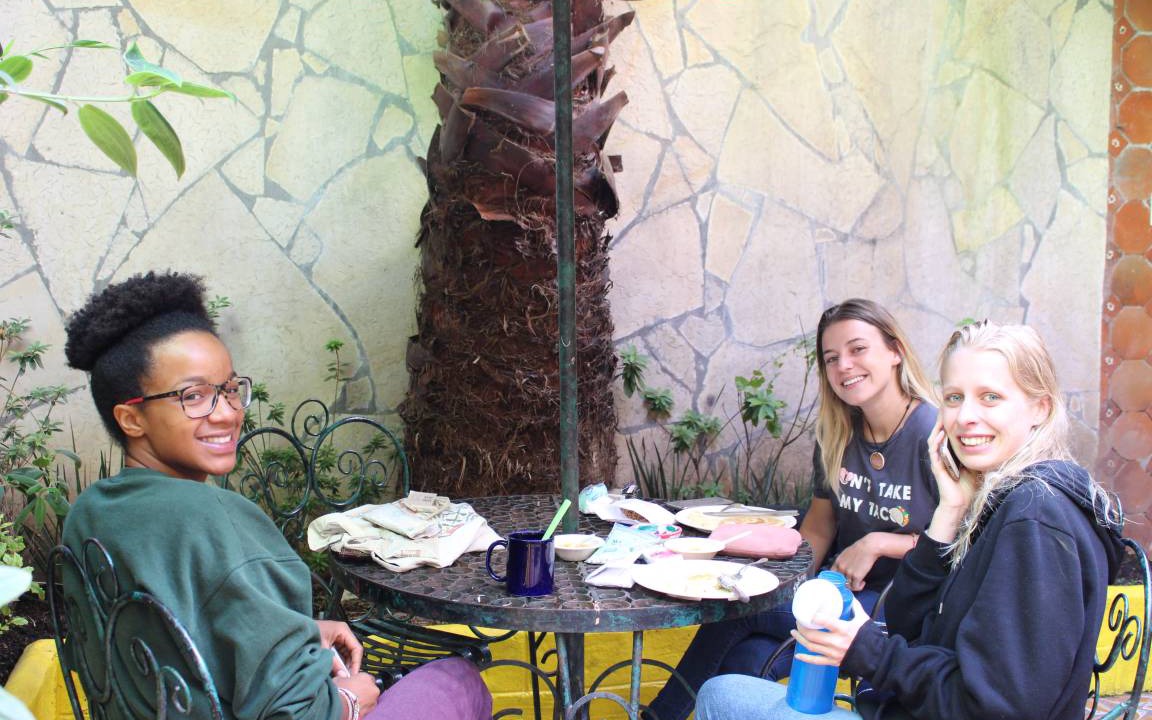 Photo of Human In Picture in Del Cerrillo