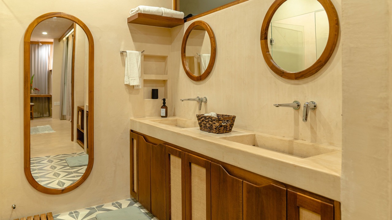 Photo of Bathroom in Tekit
