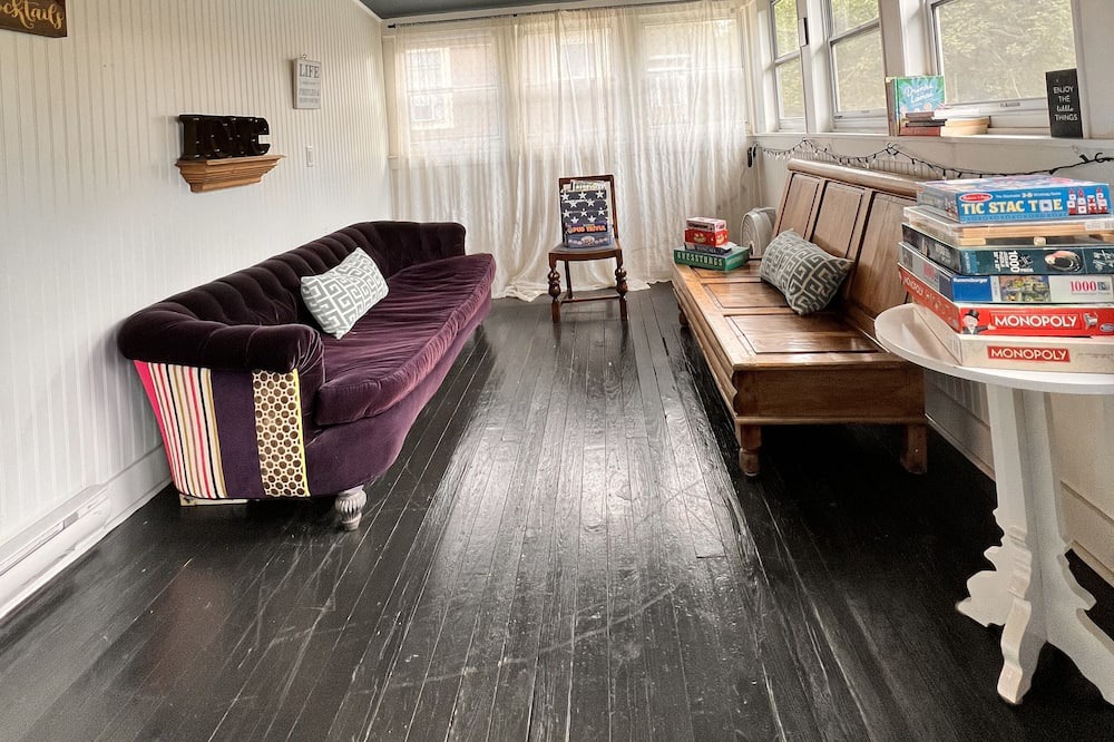 Photo of Bedroom in Historic Montford