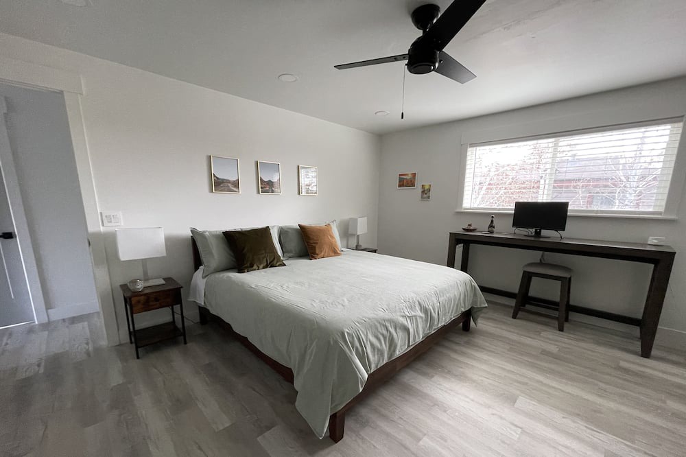 Photo of Bedroom in Millcreek