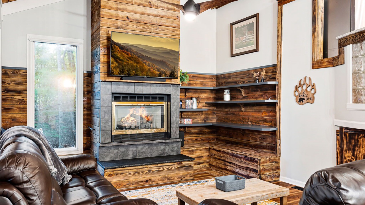 Photo of Livingroom in Eagle Mountain