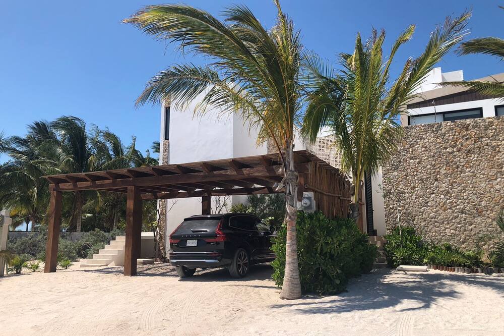 Photo of Outdoor in Miramar
