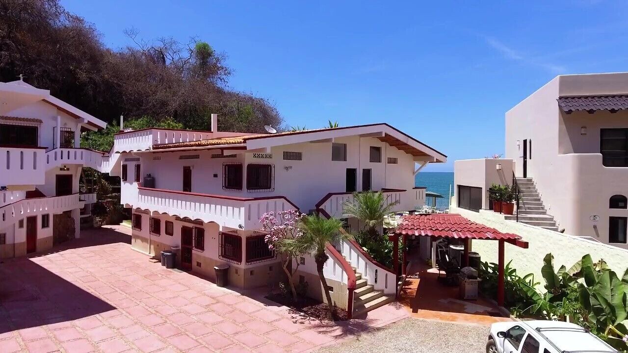 Photo of Buildings in Los Ayala