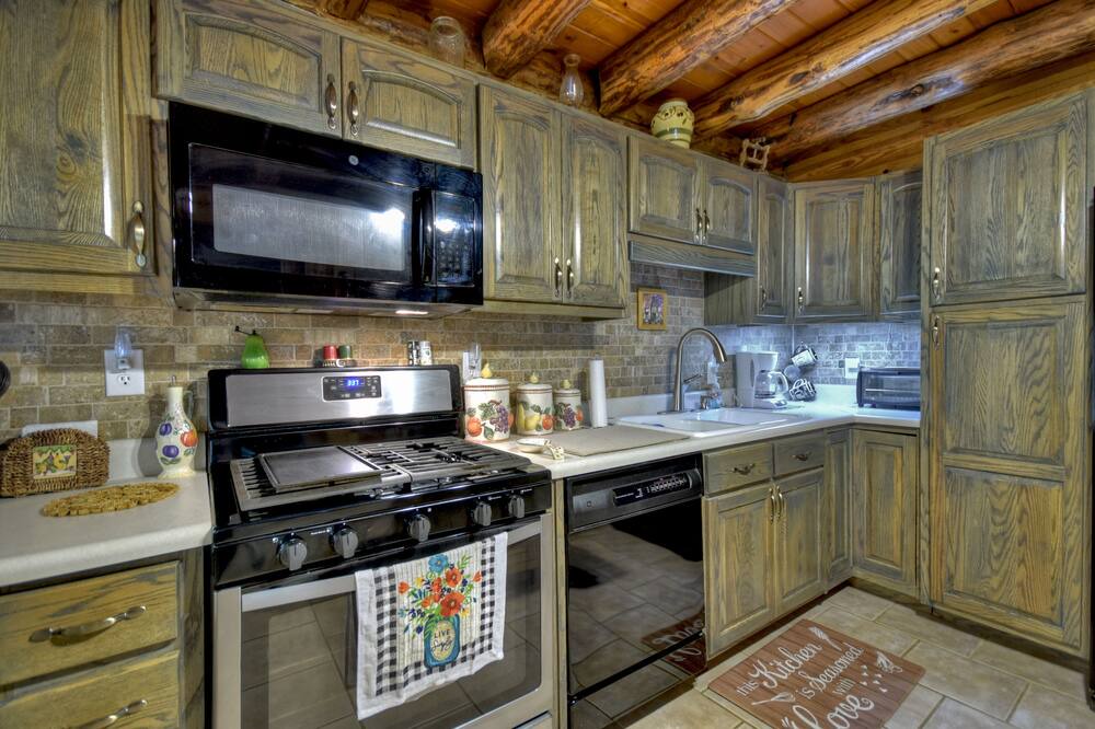 Photo of Kitchen in Eagle Mountain