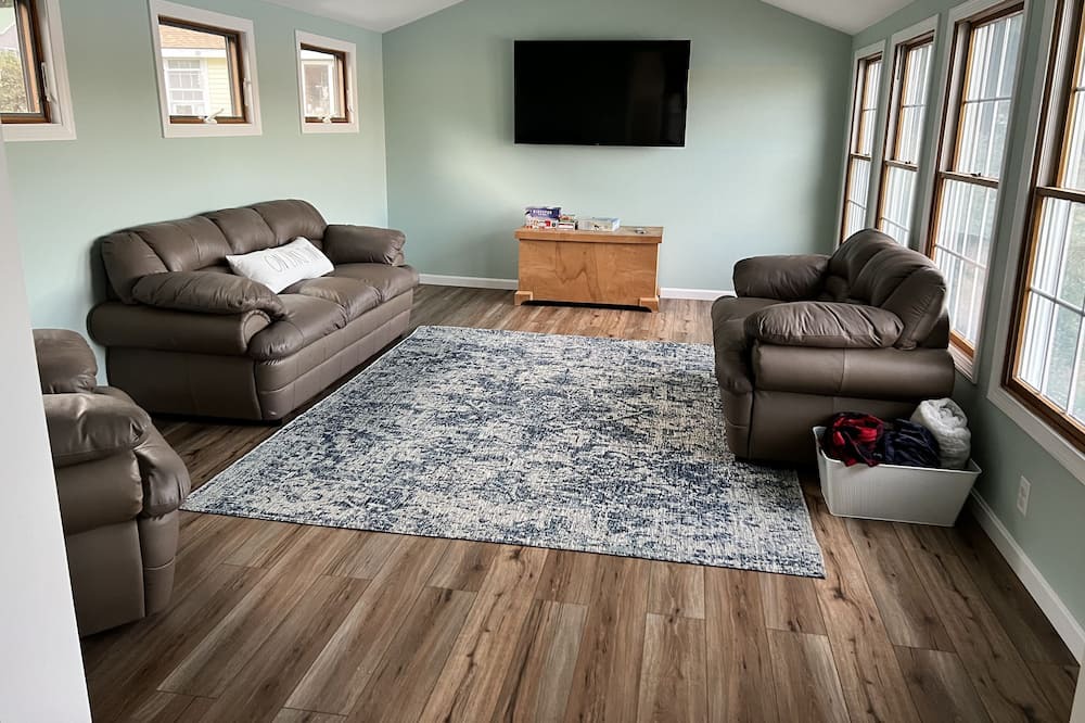 Photo of Livingroom in Acton