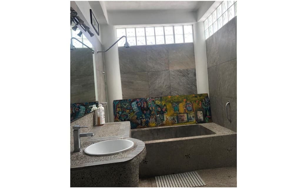 Photo of Bathroom in Lazaro Cardenas