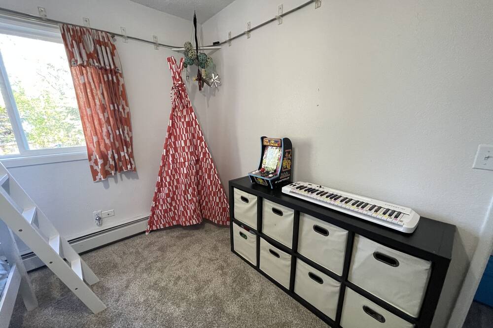 Photo of Bedroom in Bayshore - Klatt