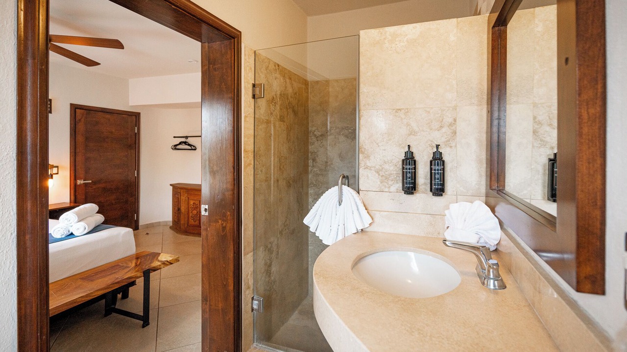 Photo of Bathroom in Colina del Sol
