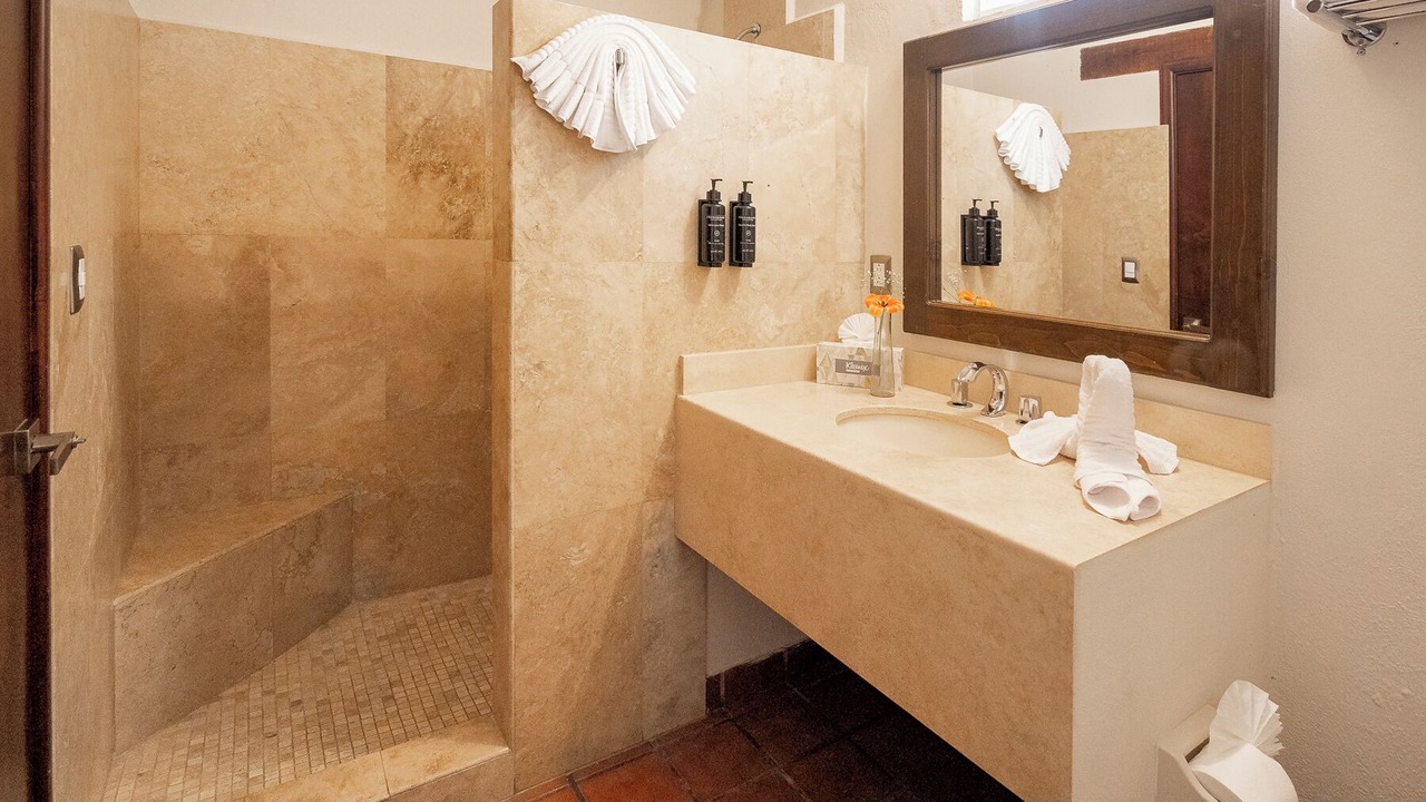 Photo of Bathroom in Colina del Sol