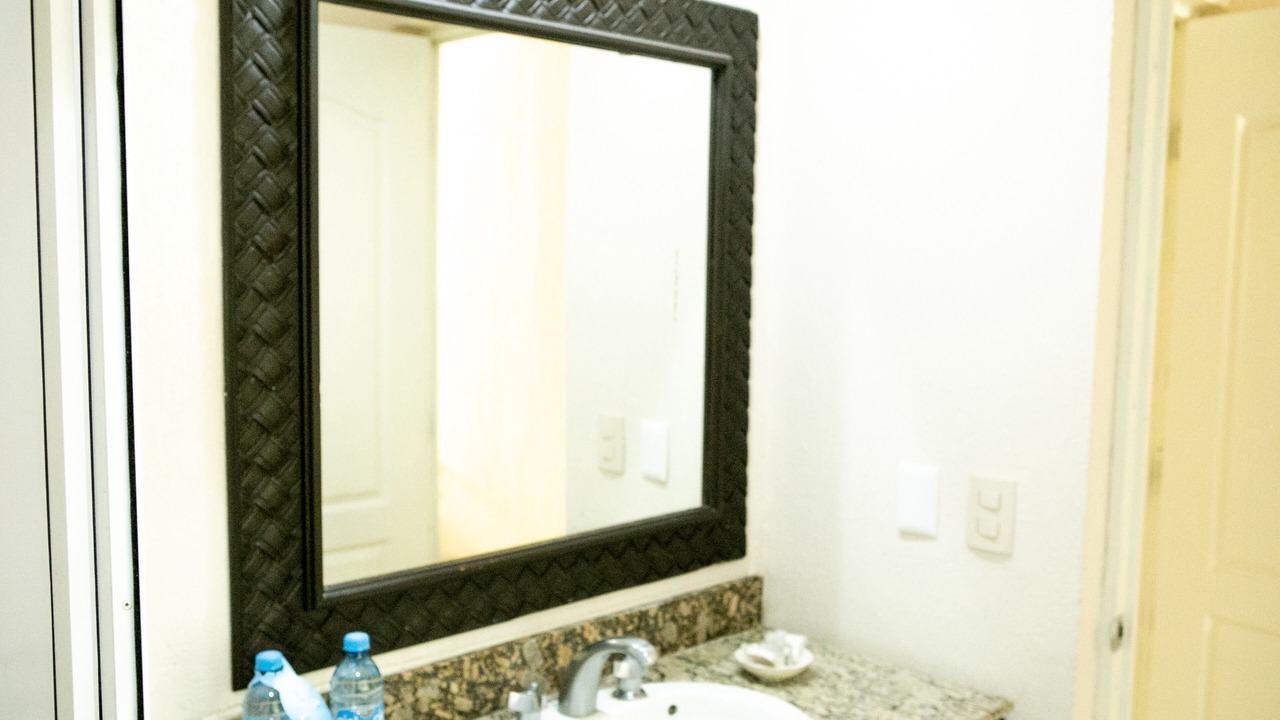 Photo of Bathroom in Flamingo