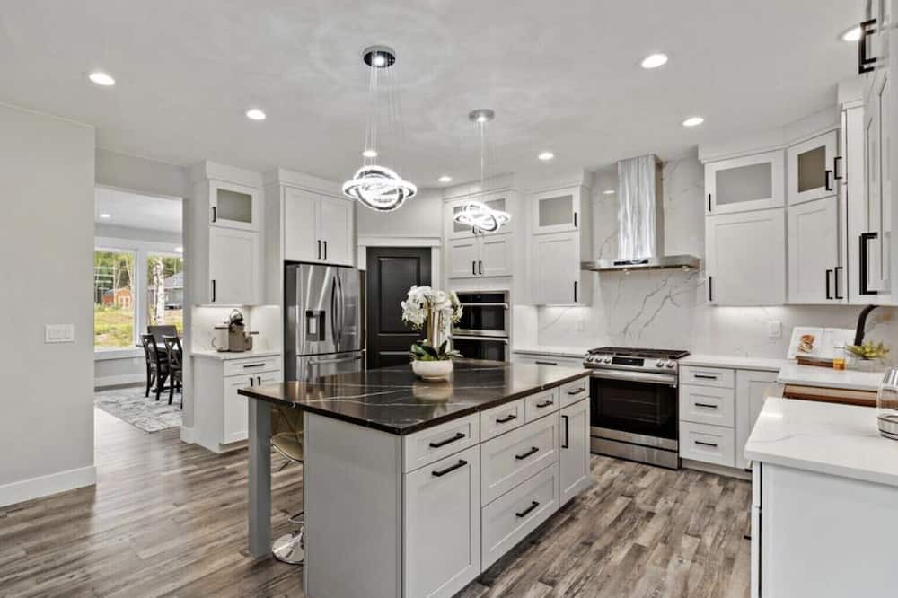 Photo of Kitchen in Lazy Mountain