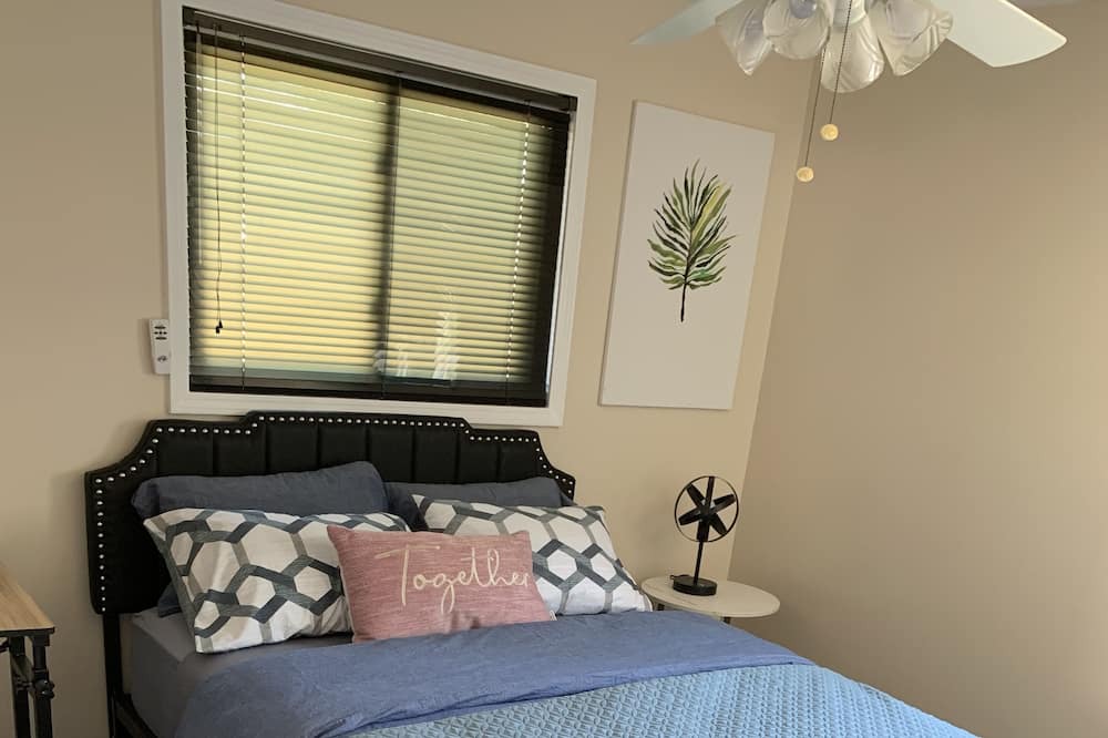Photo of Bedroom in Madison Heights