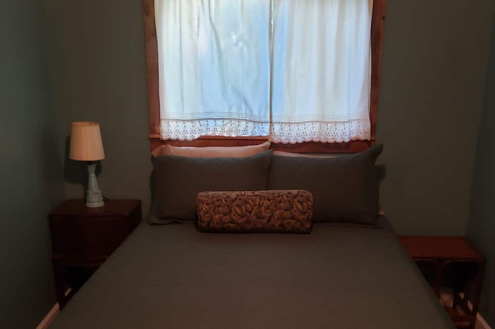 Photo of Bedroom in Molalla