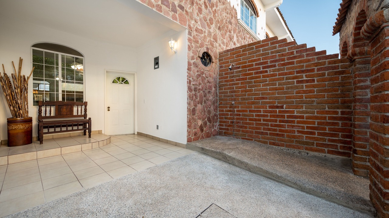 Photo of Patio Balcony in Lazaro Cardenas