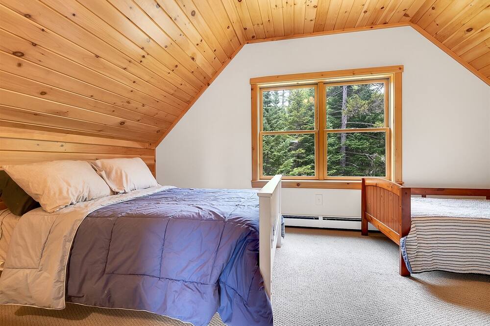 Photo of Bedroom in Rumford Center