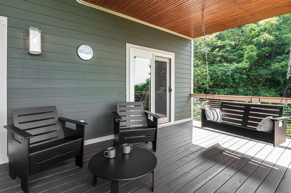 Photo of Patio Balcony in Laurel Park
