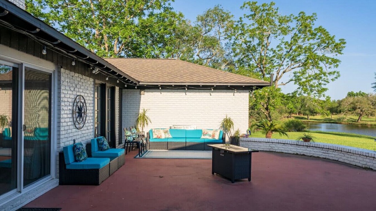 Photo of Outdoor in Hitchcock