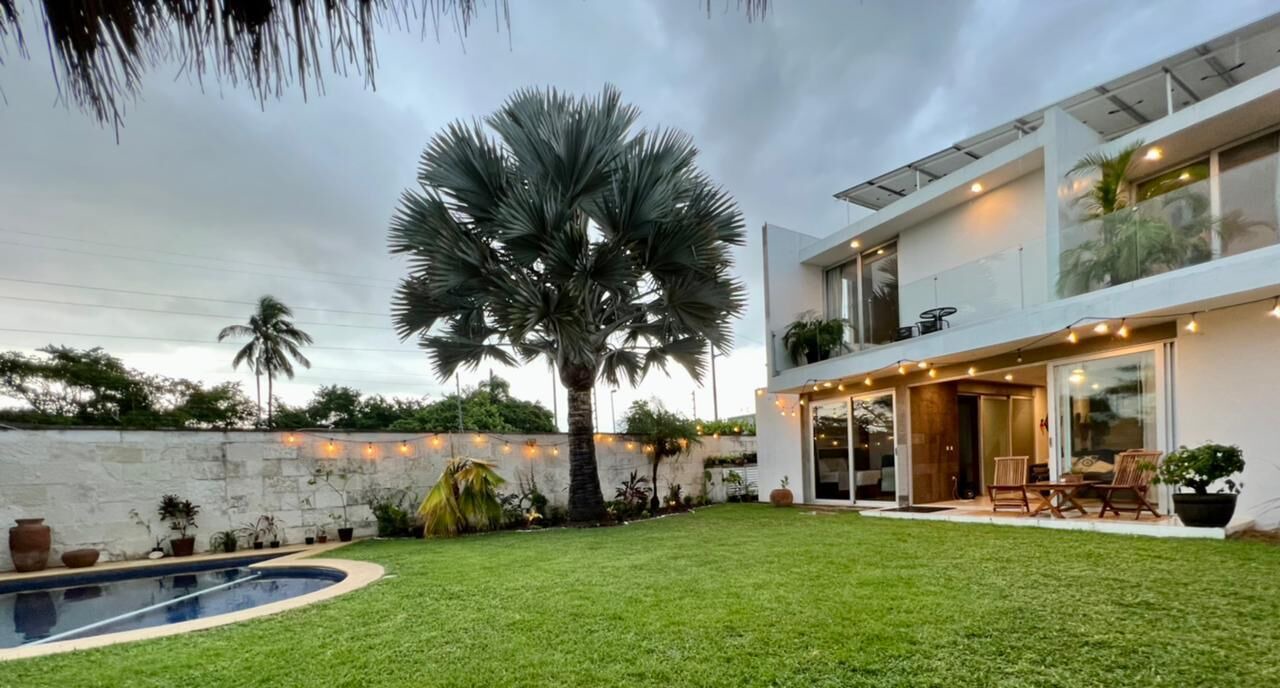 Photo of Outdoor in Flamingos