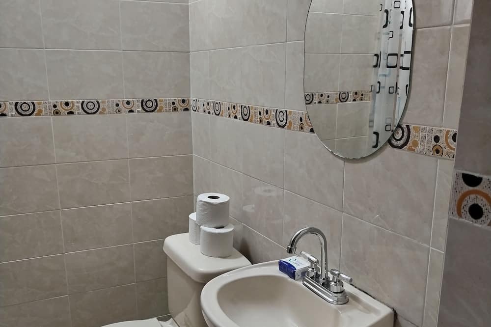 Photo of Bathroom in Ixtapalapa