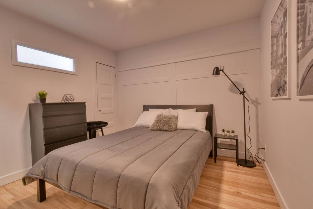 Photo of Bedroom in Mercier-Hochelaga-Maisonneuve