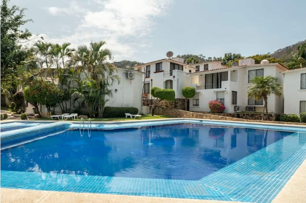 Photo of Outdoor in Puerto Marques