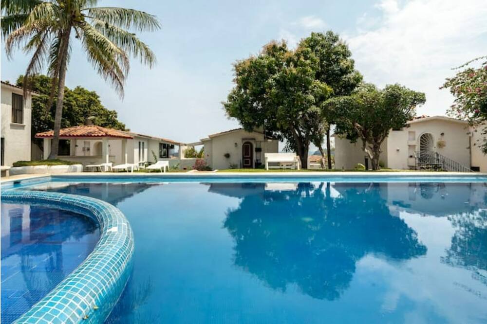 Photo of Outdoor in Puerto Marques