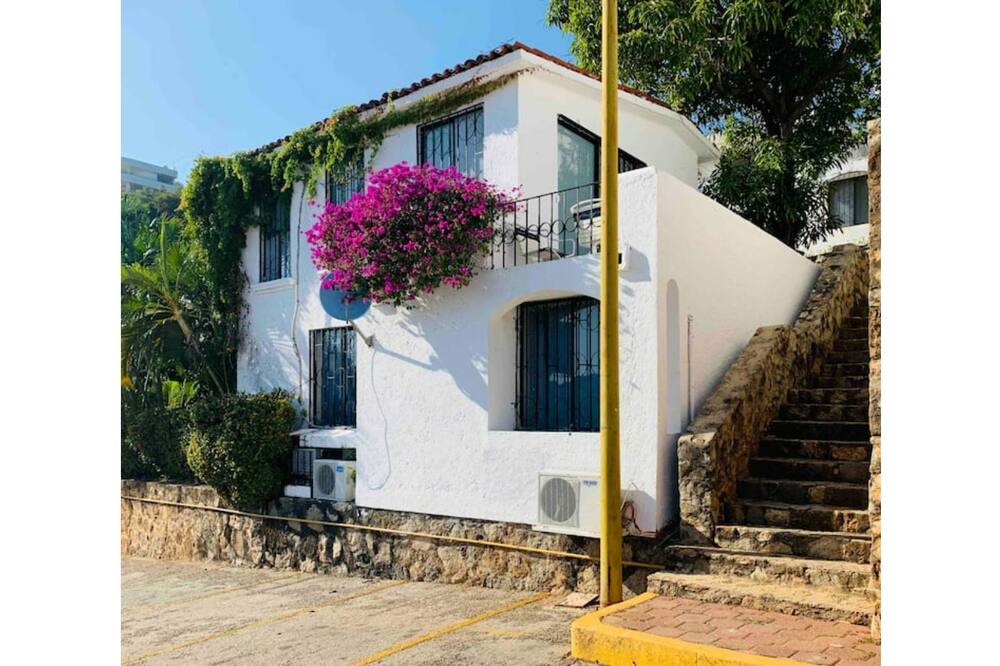 Photo of Outdoor in Puerto Marques