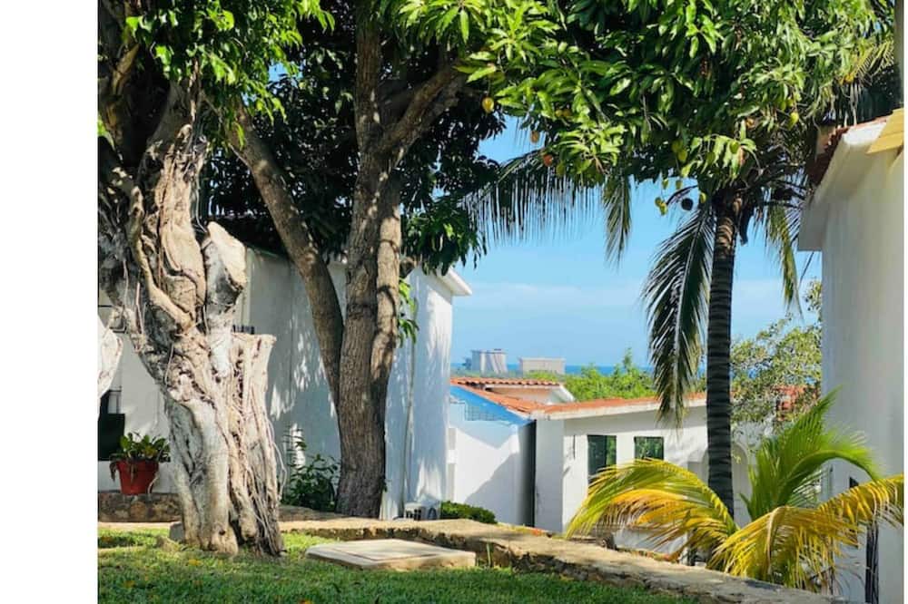 Photo of Outdoor in Puerto Marques