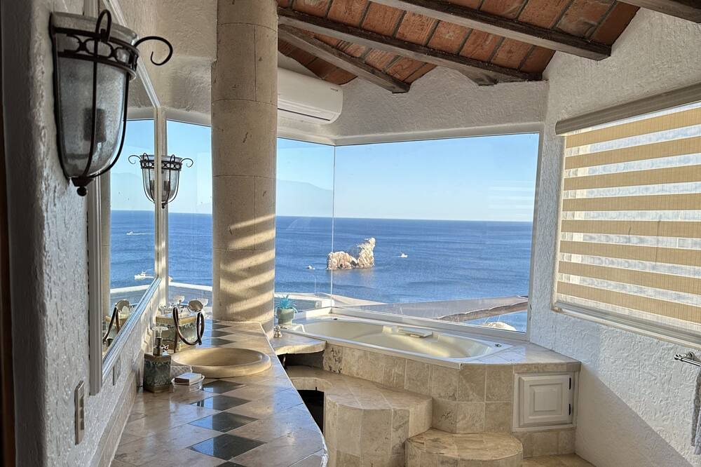 Photo of Bathroom in Caracol Turistico