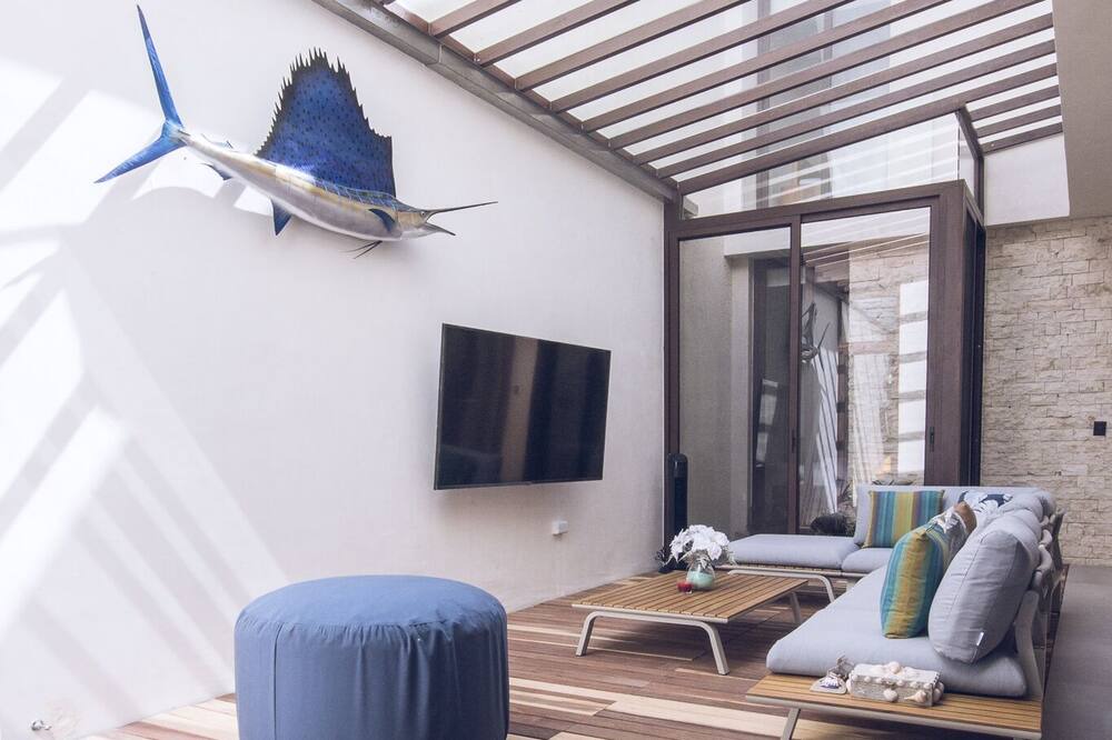 Photo of Outdoor in Miramar