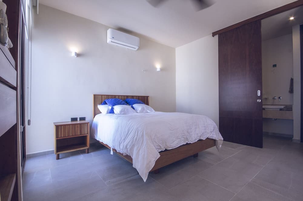 Photo of Bedroom in Miramar
