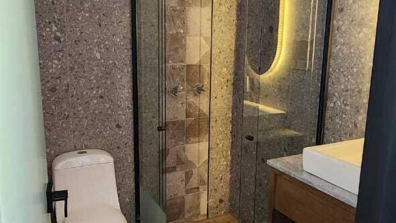 Photo of Bathroom in Zona Expo